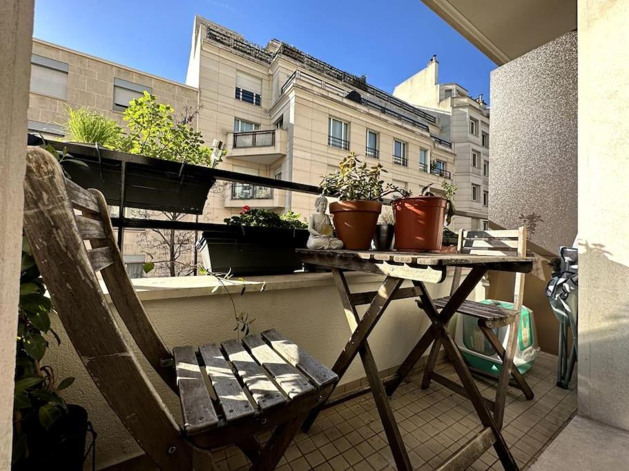 Appartement Lumineux Avec Balcon ルヴァロワ＝ペレ エクステリア 写真